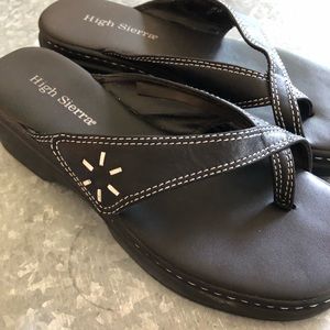 High Sierra STAR Black Thong Sandals! SZ 7